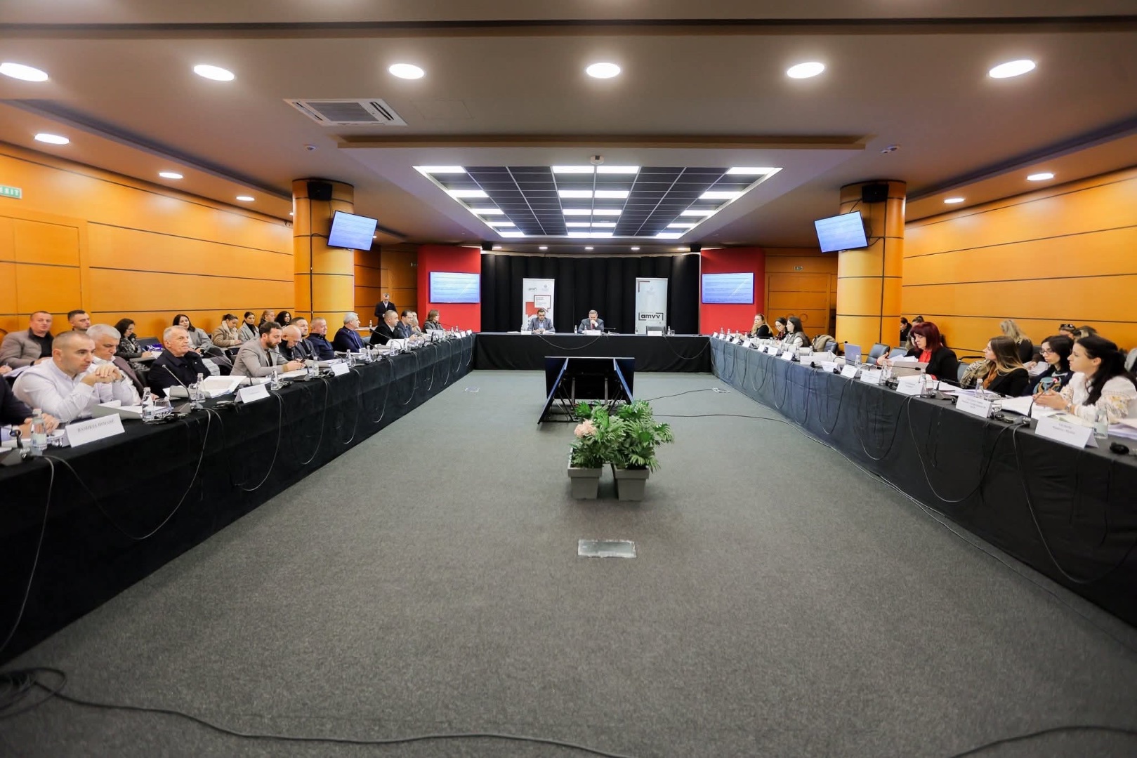 Miratohet Plani i Ri Kombëtar: Shqipëria drejt standardeve europiane të klimës dhe energjisë